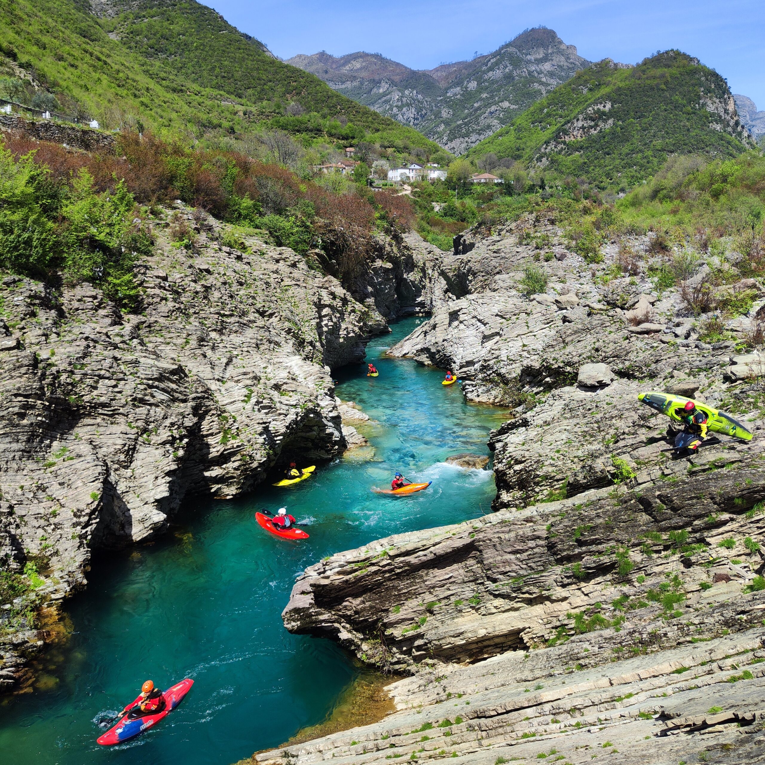 Der Kir bei Ura e Shtrenjte. | Foto: Christoph Scheuermann