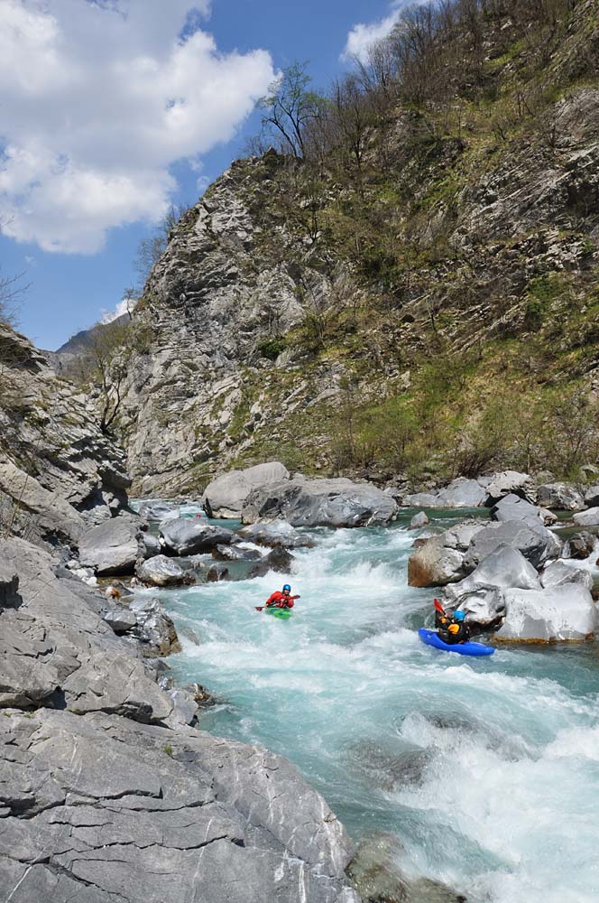 Traumhaftes Wildwasser in der unteren Shalaschlucht.