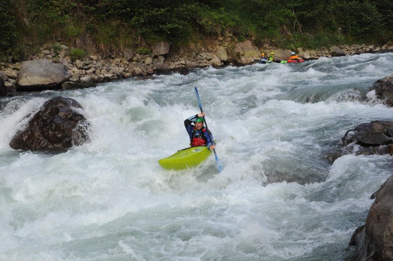 Steiler Schwall im Mittellauf der Firtina.